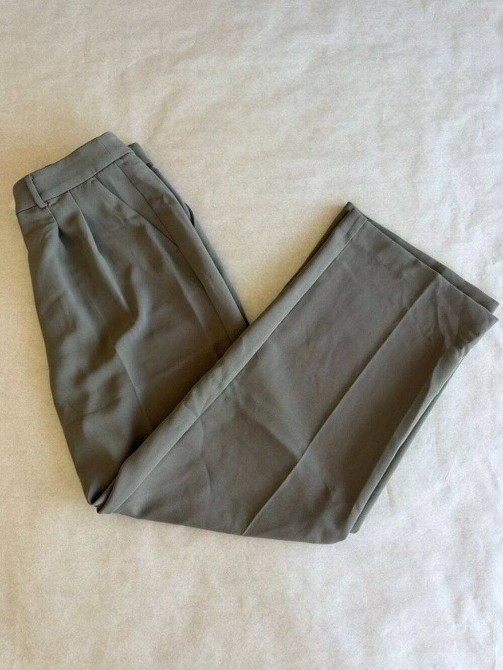 LOFT Versa Pleated Career Office Trousers Gray Sz 6 NWT